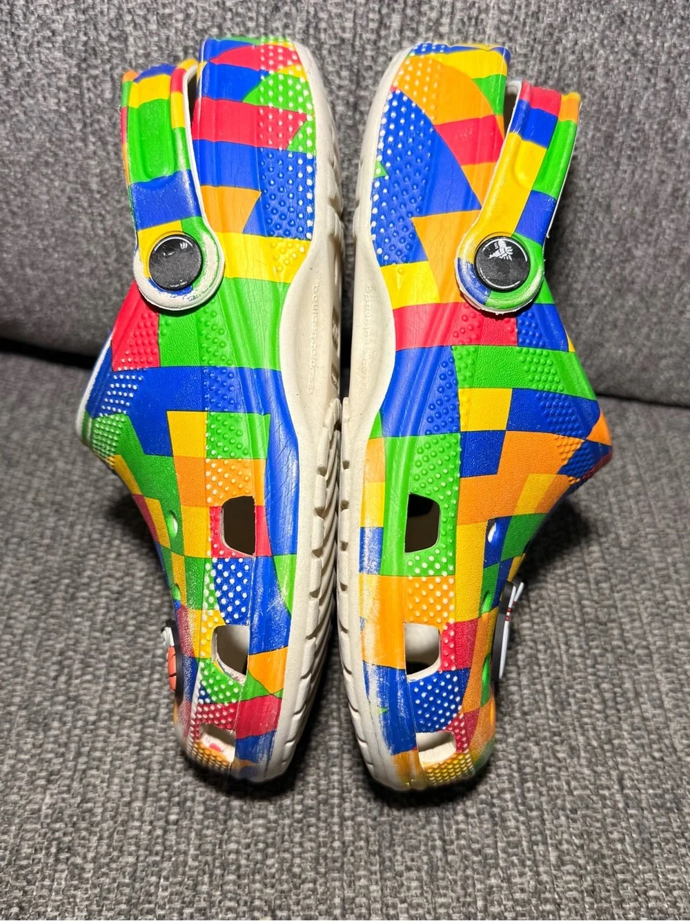 Crocs Digi Block/Multicolor clogs slip on shoes kids size J3